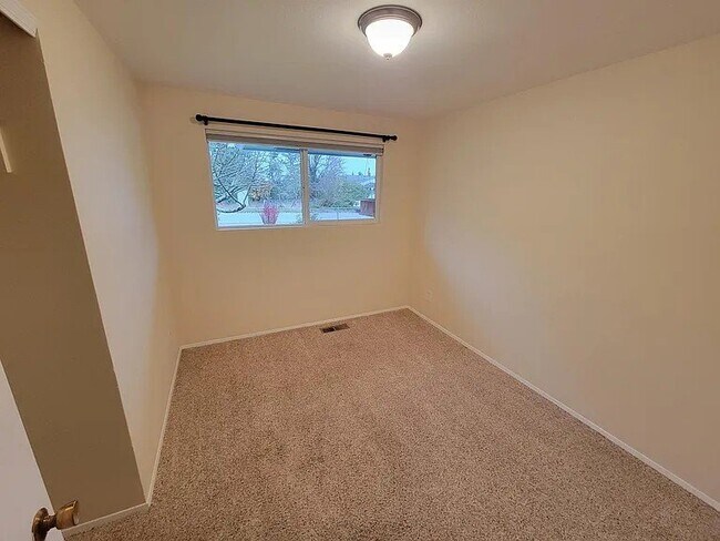 Photo - 2816 NE 30th St
