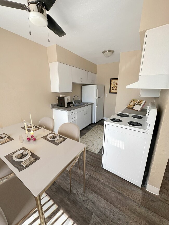 Campus Crossing, Apartments For Rent in Las Vegas - Campus Crossing