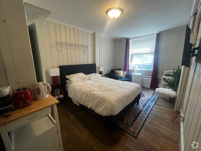 Building Photo - 140 Beacon St Unit 1F Rental