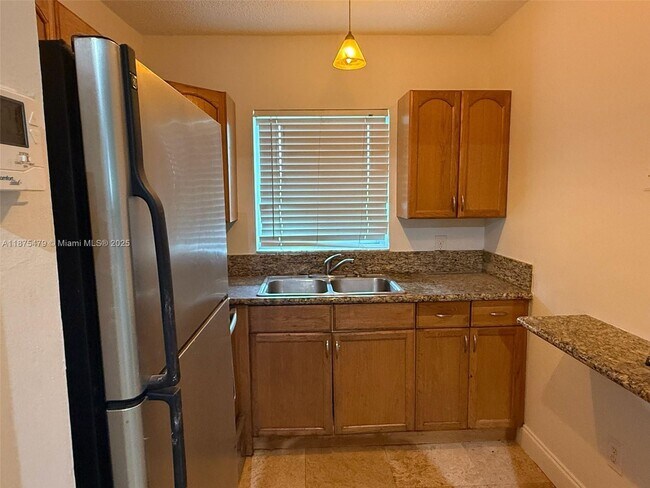 Photo - 1751 Liberty St Unit 7