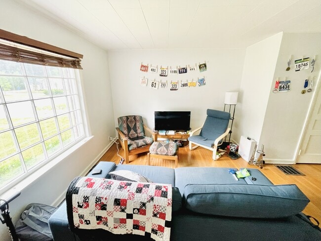 Photo - 5850 Primrose Ave