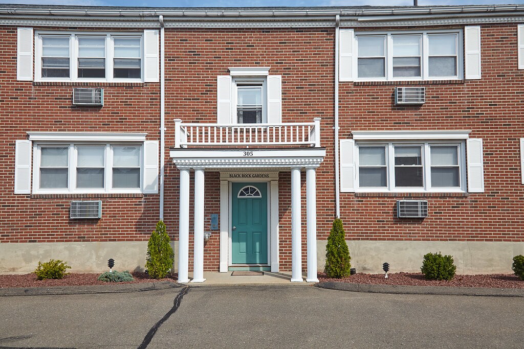 Black Rock Gardens Apartments For Rent In Bridgeport Ct Forrent Com