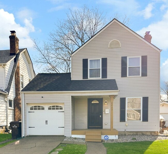 Building Photo - 4453 Newberry St