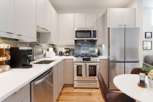 Photo - 4424 Burke Ave N Unidad ID1035993P