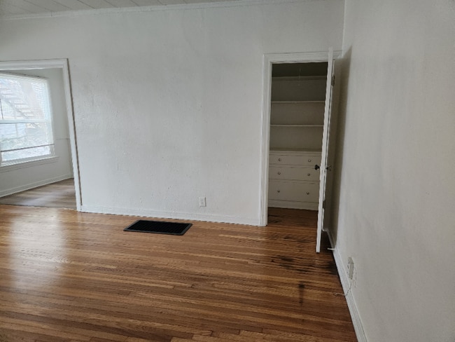 Photo - 2025 Cheremoya Ave