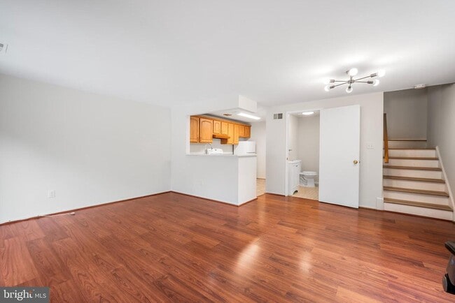 Photo - 9453 Chadburn Pl Casa Adosada