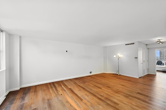 Photo - 6301 N Sheridan Rd Unit 14E