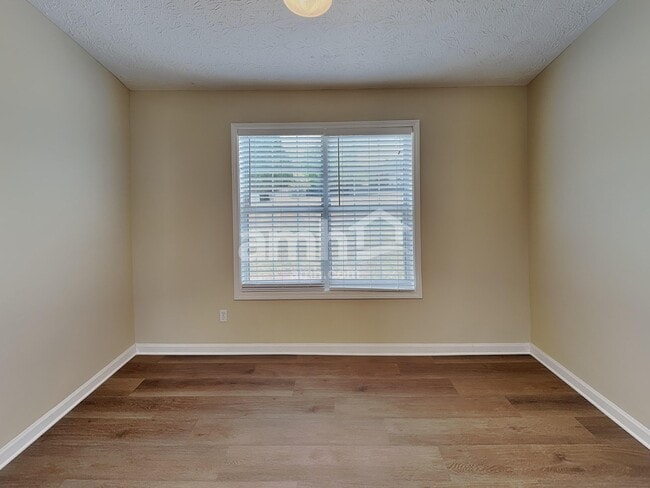 Photo - 1222 Cabots Ln