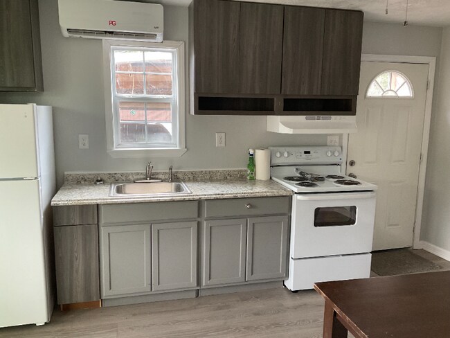 Photo - 13325 Elaine Rd