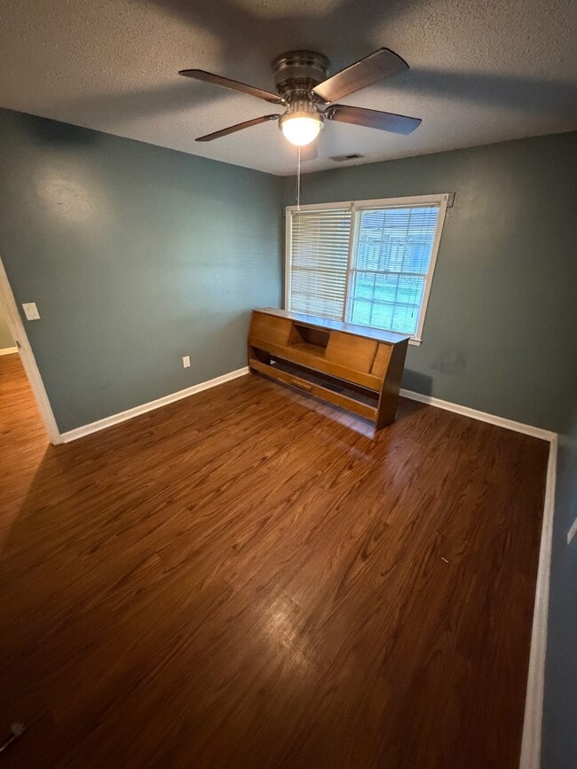 Building Photo - 8836 Deerwood Dr Unit 8840