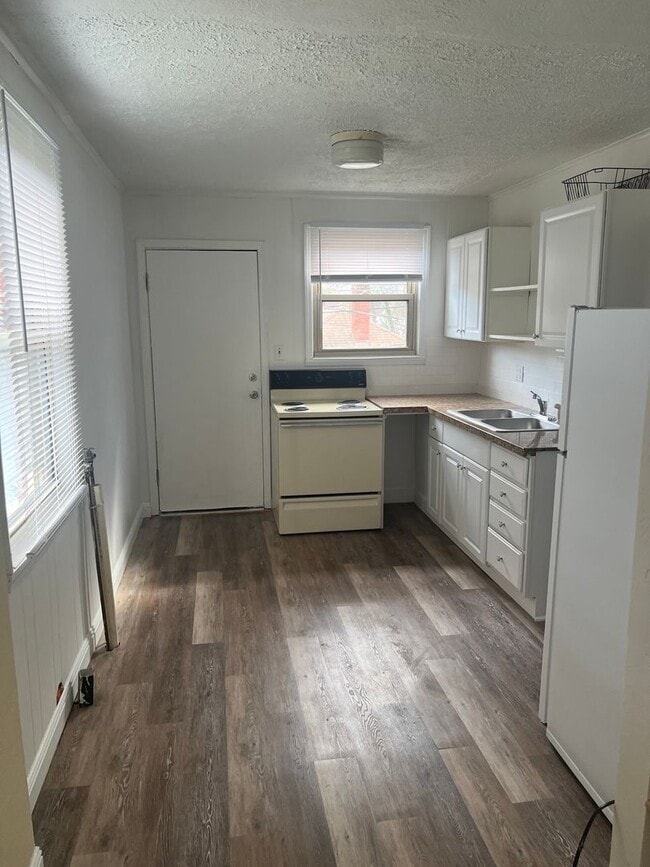 Photo - RARE CARSON LANE DUPLEX AVAILABLE
