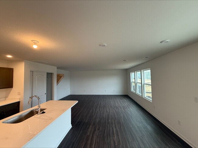 Photo - 3345 Sunbeam Pl