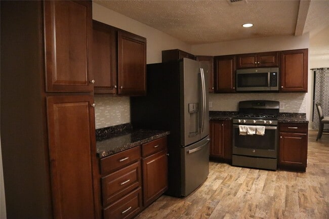 Building Photo - 1307 Silver Morning Dr