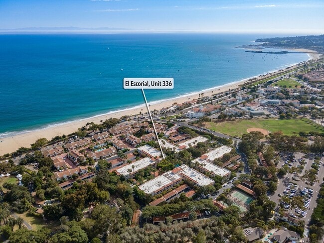 Photo - Extremely Rare Opportunity – 2 Bed / 2.5 B...