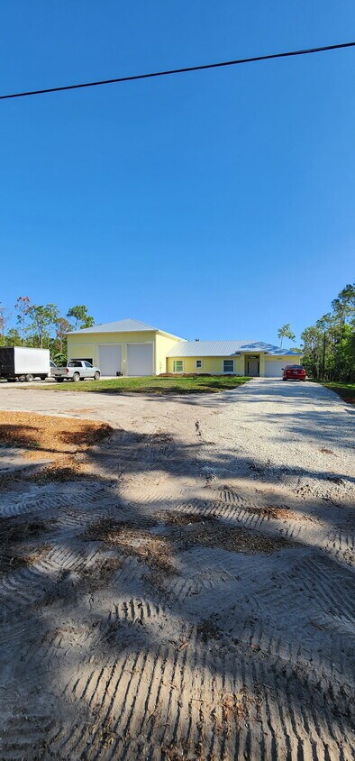 Street view - 10925 Red Dragon Ln (Bonita Springs, FL)