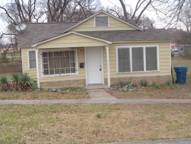 Photo - 1906 E Capitol Ave House