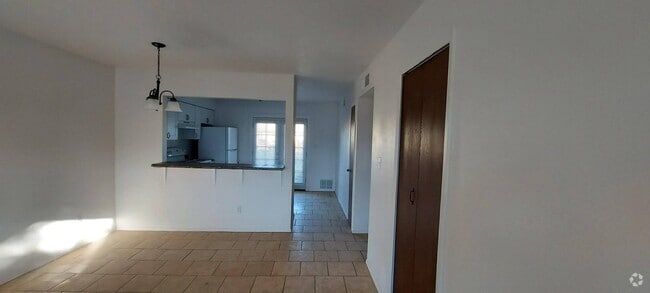 Building Photo - 448 Dartmouth Ave Unit C Rental
