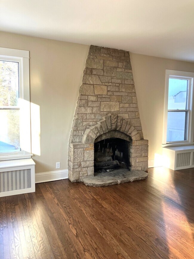 Photo - 544 Ravine Ave