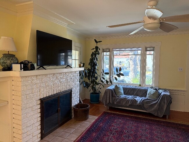 Photo - 588 S 15th St