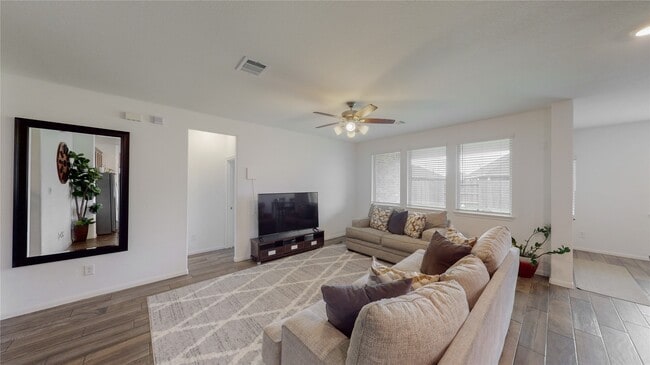 Photo - 31415 Whitcombe Summit Wy