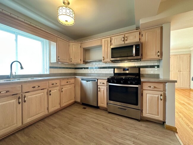 Photo - 6940 Jamieson Ave Apartamentos Unidad 1S
