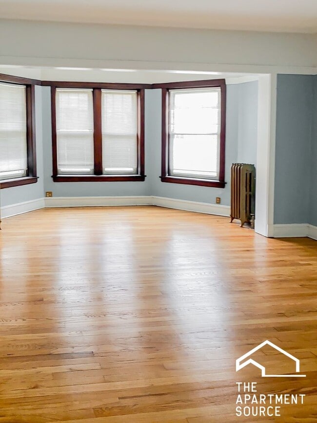 Photo - 3817 N Lawndale Ave Unidad 2E