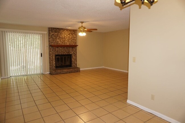 Photo - 3/2 Westside Townhome