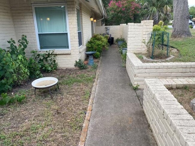 Photo - 10608 Spicewood Club Dr