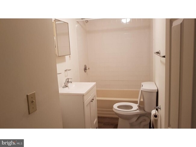 Building Photo - 40 N Delsea Dr Rental