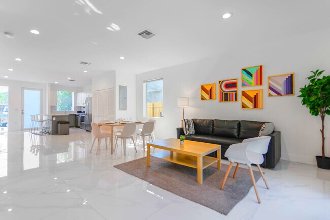 1175 NW 26th St Unit SI FL1-ID1022299P