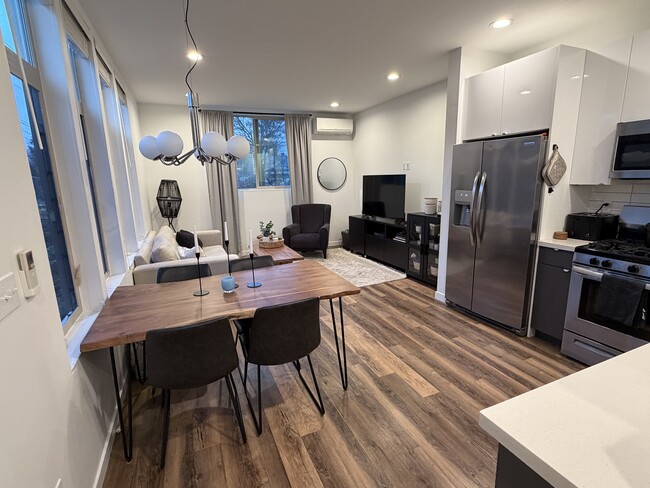 Photo - 5455 25th Ave SW