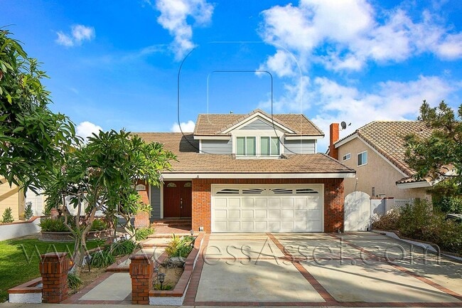 Building Photo - Spacious 4 Bedroom Home with Private Yard & Covered Patio in Anaheim Hills