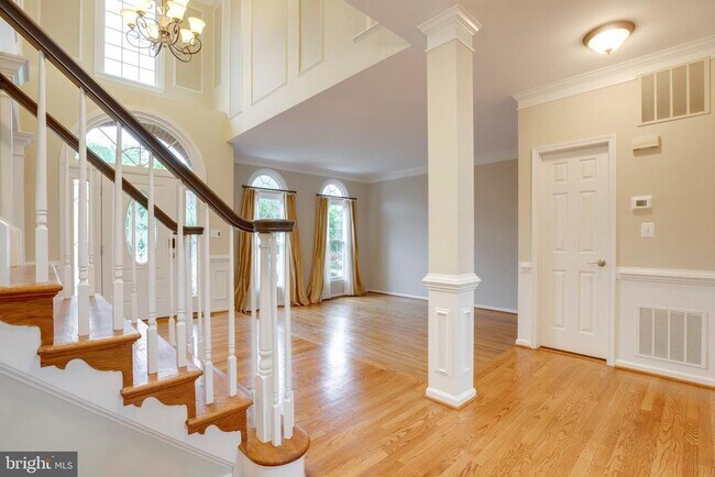 Photo - 5105 Claybank Ln