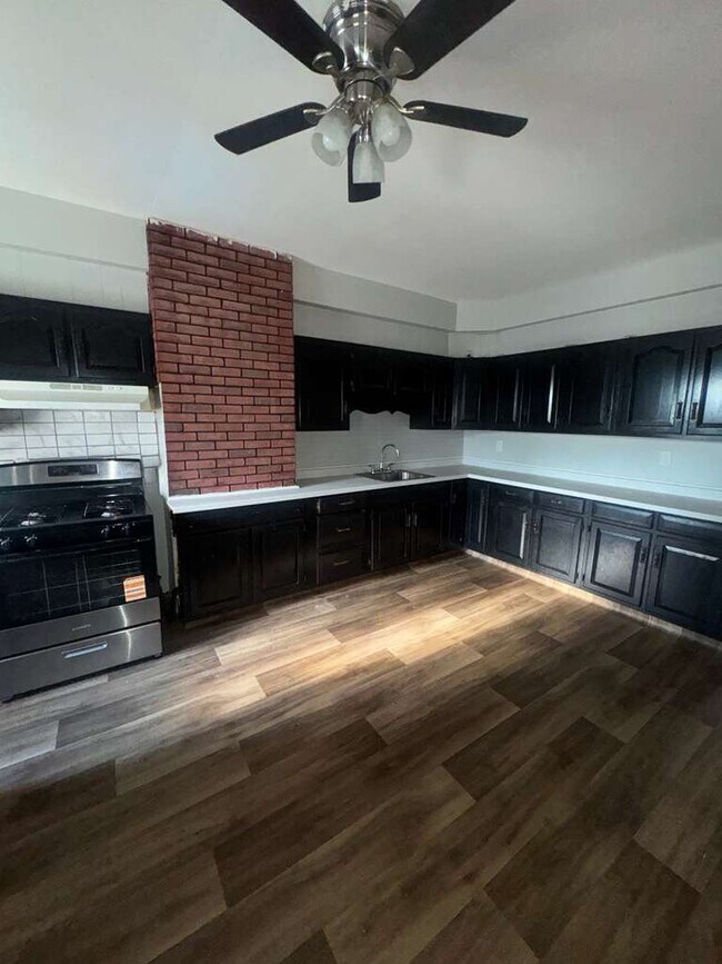 Photo - 427 1st St Unidad 427 1st St