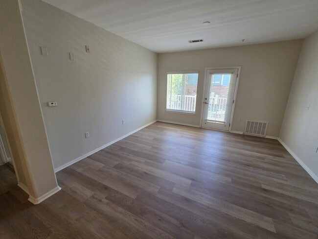 Photo - 2682 S Cathay Way Unit #8-204