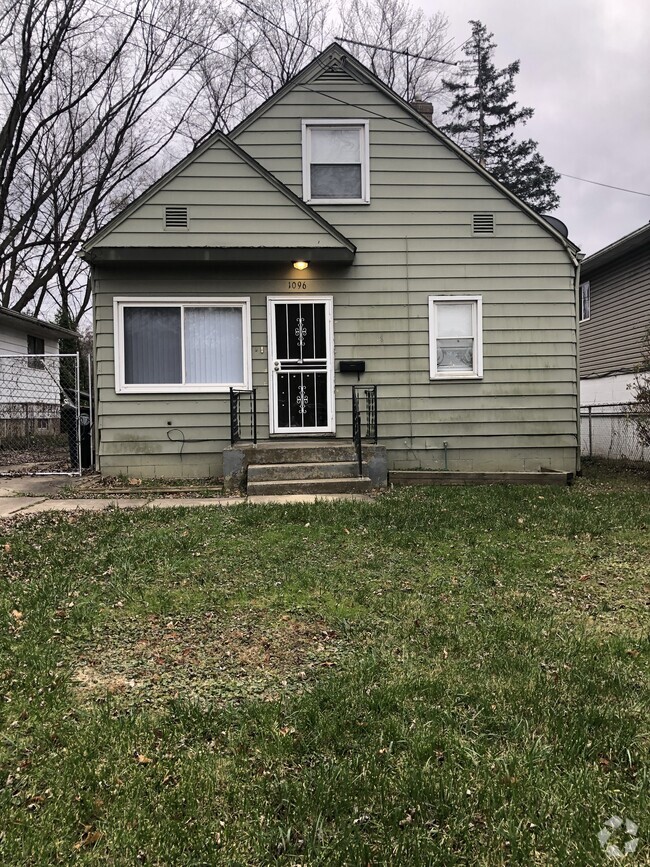 Building Photo - 1096 Silvercrest Ave Rental