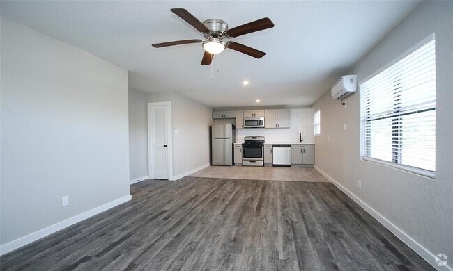 Building Photo - 5201 Crawford St Rental