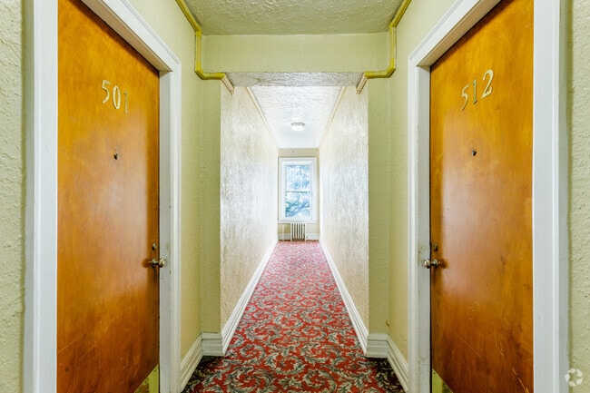 Vestíbulo - Forest Plaza Apartments