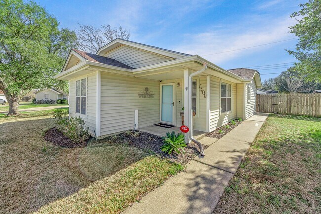 Photo - 3400 Timberline Ct House