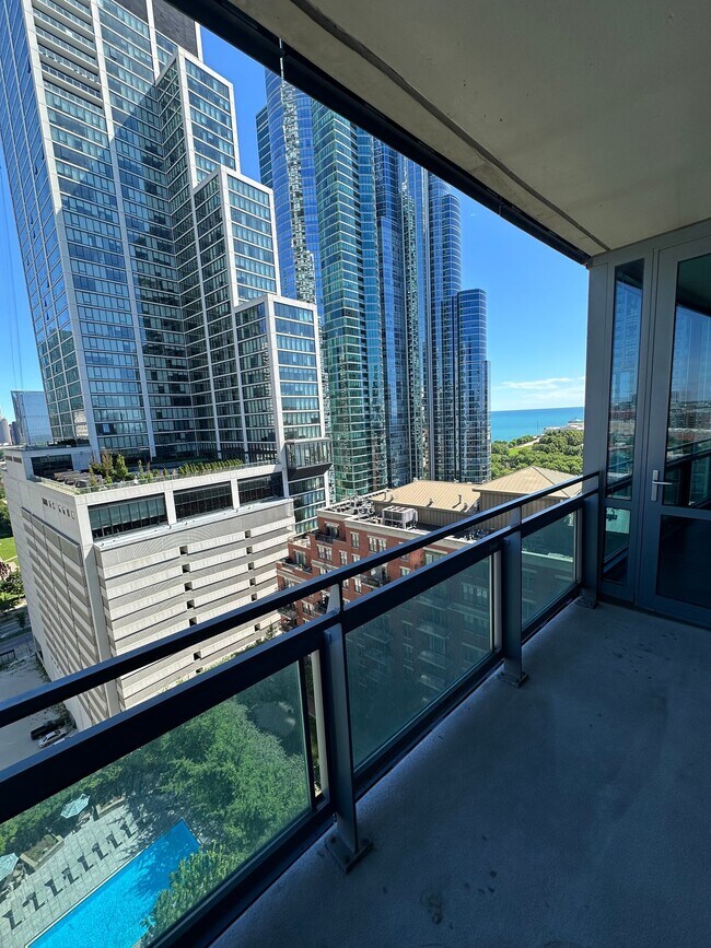Photo - 1253 S Michigan Ave