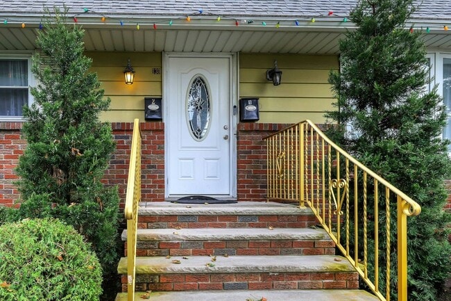 Photo - 130 MOUNT VERNON St Unit 2