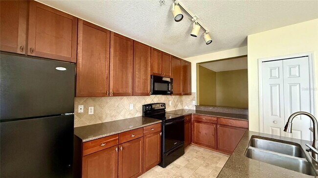 Photo - 2052 Cypress Bay Blvd