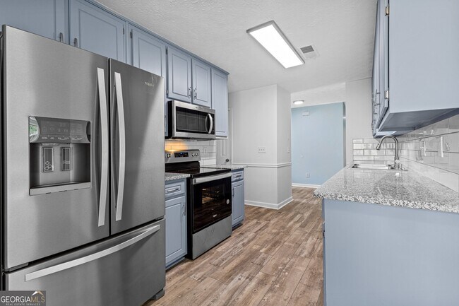 Photo - 484 Creek Crossing Ct