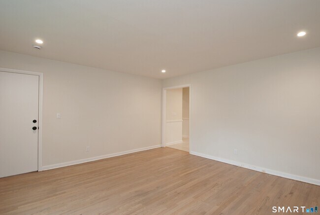306 Courtland Ave Unit 1