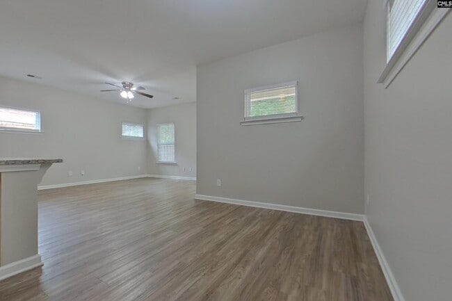 Photo - 250 Harvest Glen Ln