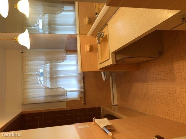 Photo - 3 br, 2 bath House - 1 Elmcrest Dr