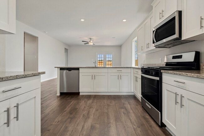 Photo - 15818 Berry Hl Dr