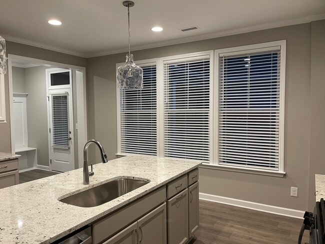 28 Reflection Pkwy
