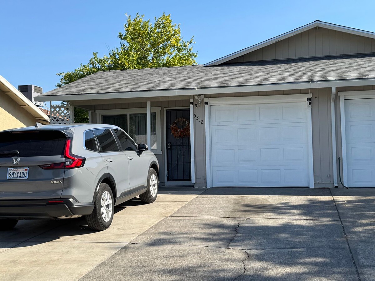 5310-5312 Wallaby Way - 5310-5312 Wallaby Way Unidad 5312