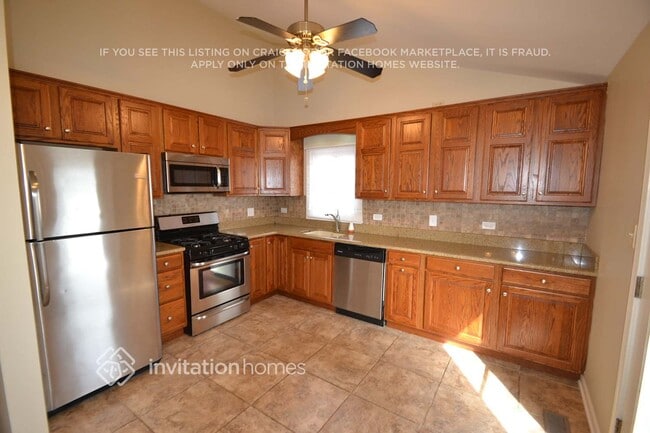 Photo - 611 N Biermann Ave